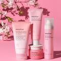 Load image into Gallery viewer, A radiance boosting emulsion that delivers lightweight hydration to skin. Can be used alone or under moisturizer for extra hydrating benefits.
